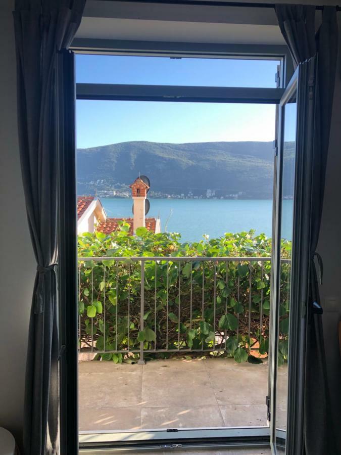 Apartment Boka 4 *