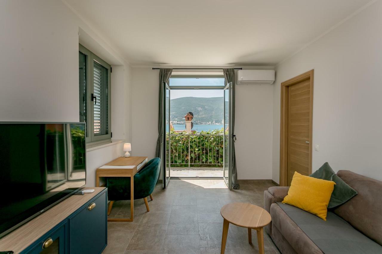 Apartment Boka 4 *